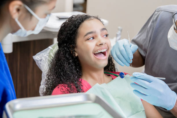 Best Emergency Tooth Extraction in Washington Park, IL